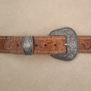 Buckle B10